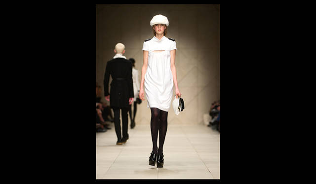<strong>BURBERRY PRORSUM｜バーバリー プローサム</strong> 2011年秋冬コレクション速報 ©BURBERRY