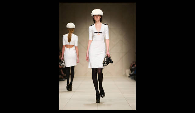 <strong>BURBERRY PRORSUM｜バーバリー プローサム</strong> 2011年秋冬コレクション速報 ©BURBERRY