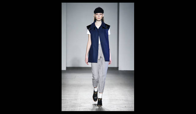 <strong>KAREN WALKER｜カレン ウォーカー</strong> 2011年秋冬コレクション速報　