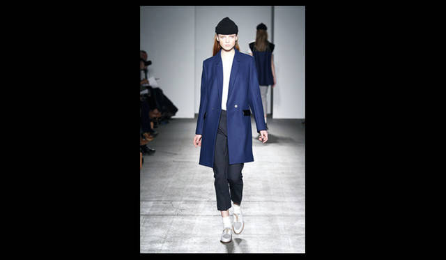 <strong>KAREN WALKER｜カレン ウォーカー</strong> 2011年秋冬コレクション速報　