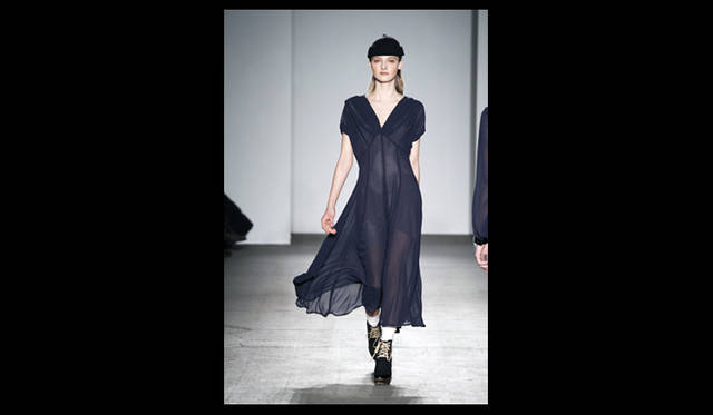 <strong>KAREN WALKER｜カレン ウォーカー</strong> 2011年秋冬コレクション速報　