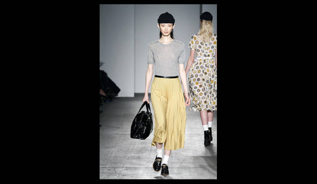 <strong>KAREN WALKER｜カレン ウォーカー</strong> 2011年秋冬コレクション速報　