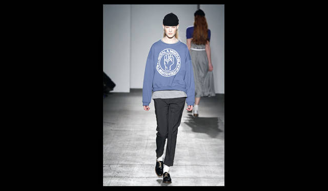 <strong>KAREN WALKER｜カレン ウォーカー</strong> 2011年秋冬コレクション速報　