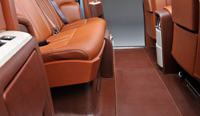 <strong>ROLLS-ROYCE 102EX｜ロールス・ロイス 102EX</strong>