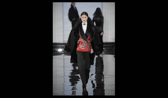 <strong>RALPH LAUREN COLLECTION｜ラルフ ローレン コレクション</strong> 2011年秋冬コレクション速報　