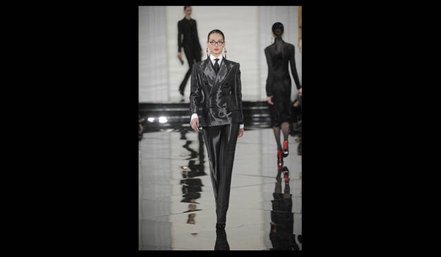 <strong>RALPH LAUREN COLLECTION｜ラルフ ローレン コレクション</strong> 2011年秋冬コレクション速報　