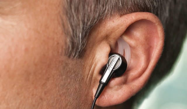 <strong>Bose｜ボーズ</strong>  長時間のリスニング時でも心地よい装着感