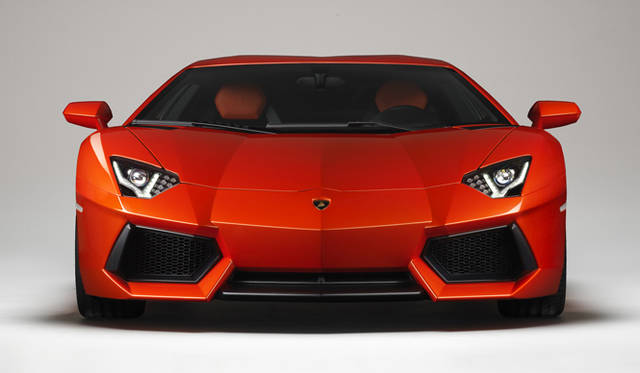 <strong>Lamborghini Aventador｜ランボルギーニ アヴェンタドール</strong>