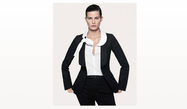 <strong>UNIQLO +J｜ユニクロ プラスジェイ</strong> ジャケット 9990円、シャツ 3990円、パンツ 4990円（すべて+J／ユニクロ 一部店舗とオンラインで販売）