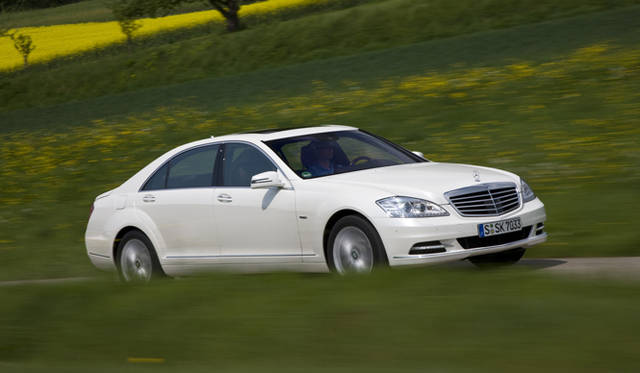 <strong>Mercedes-Benz S400 HYBRID｜メルセデス・ベンツ S400 ハイブリッド</strong>