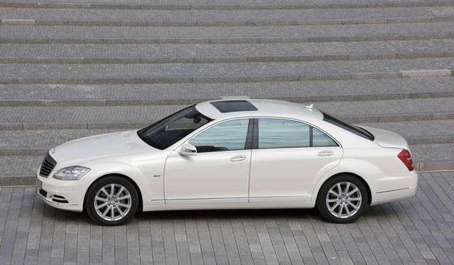 <strong>Mercedes-Benz S400 HYBRID｜メルセデス・ベンツ S400 ハイブリッド</strong>