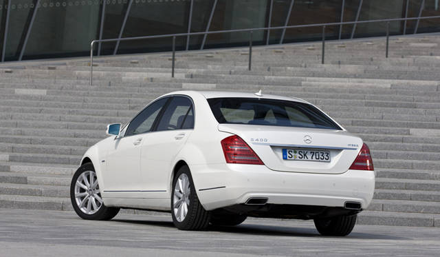 <strong>Mercedes-Benz S400 HYBRID｜メルセデス・ベンツ S400 ハイブリッド</strong>