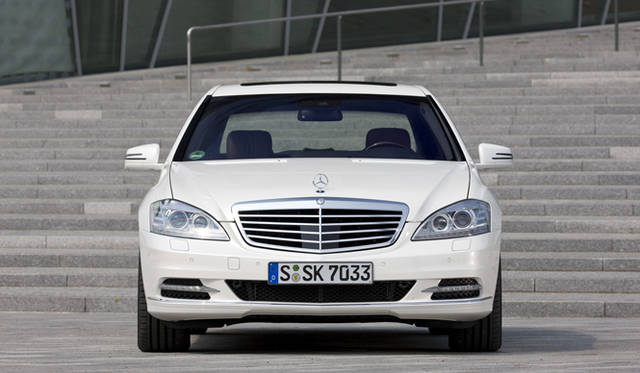<strong>Mercedes-Benz S400 HYBRID｜メルセデス・ベンツ S400 ハイブリッド</strong>