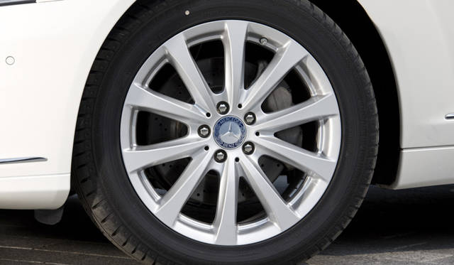 <strong>Mercedes-Benz S400 HYBRID｜メルセデス・ベンツ S400 ハイブリッド</strong>