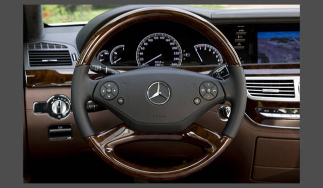 <strong>Mercedes-Benz S400 HYBRID｜メルセデス・ベンツ S400 ハイブリッド</strong>