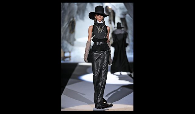 <strong>DSQUARED²｜ディースクエアード</strong>　 2011年秋冬コレクション速報　