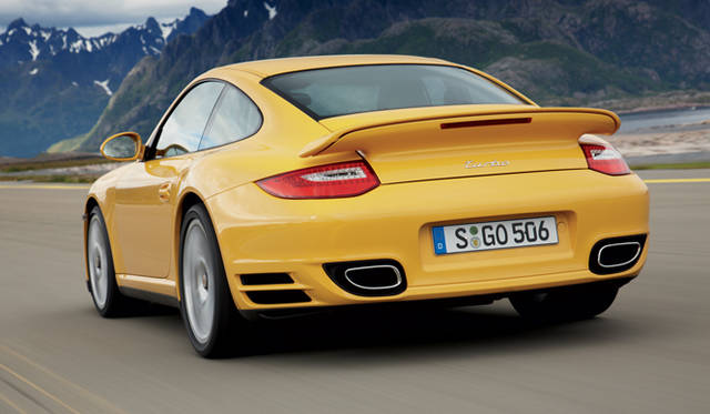 <strong>PORSCHE 911 turbo｜ポルシェ 911 ターボ</strong>