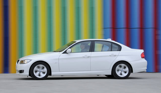 <strong>BMW 320d EfficientDynamics Edition｜ビー・エム・ダブリュー 320d エフィシエントダイナミクス エディション</strong>