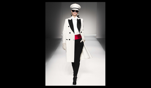 <strong>MOSCHINO｜モスキーノ</strong>  2011年秋冬コレクション速報