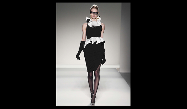 <strong>MOSCHINO｜モスキーノ</strong>  2011年秋冬コレクション速報