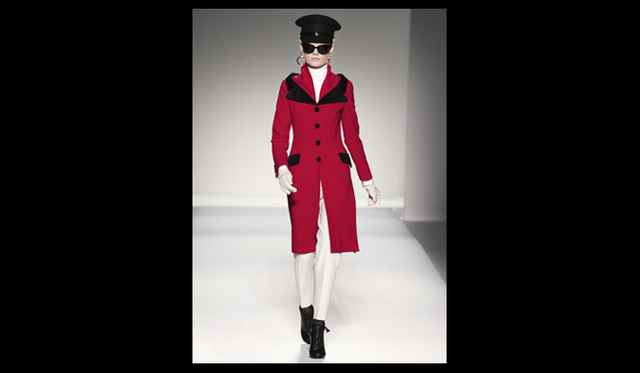 <strong>MOSCHINO｜モスキーノ</strong>  2011年秋冬コレクション速報