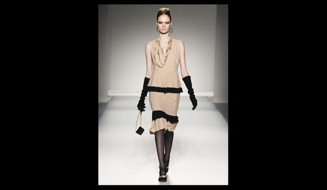 <strong>MOSCHINO｜モスキーノ</strong>  2011年秋冬コレクション速報