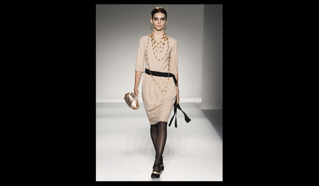 <strong>MOSCHINO｜モスキーノ</strong>  2011年秋冬コレクション速報