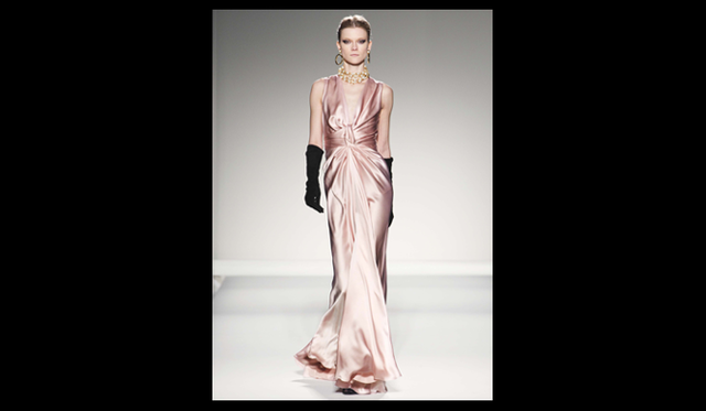 <strong>MOSCHINO｜モスキーノ</strong>  2011年秋冬コレクション速報