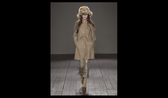 <strong>MOSCHINO CHEAP&CHIC｜モスキーノ チープ＆シック</strong> 　2011年秋冬コレクション速報