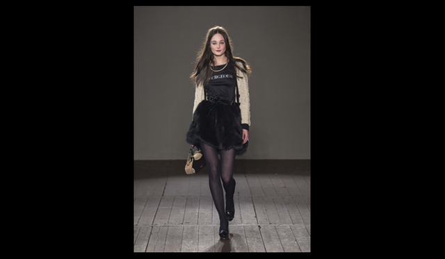 <strong>MOSCHINO CHEAP&CHIC｜モスキーノ チープ＆シック</strong> 　2011年秋冬コレクション速報