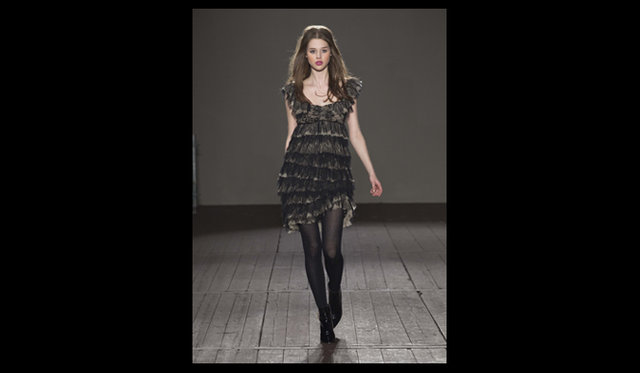 <strong>MOSCHINO CHEAP&CHIC｜モスキーノ チープ＆シック</strong>　 2011年秋冬コレクション速報