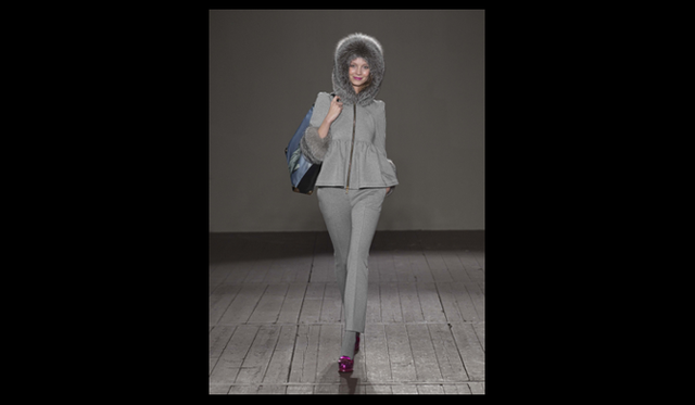 <strong>MOSCHINO CHEAP&CHIC｜モスキーノ チープ＆シック</strong> 　2011年秋冬コレクション速報