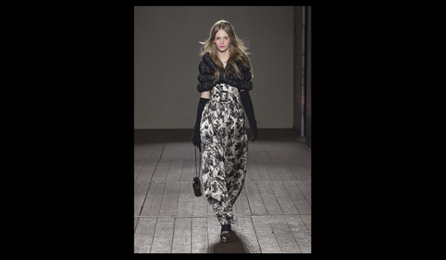 <strong>MOSCHINO CHEAP&CHIC｜モスキーノ チープ＆シック</strong> 　2011年秋冬コレクション速報