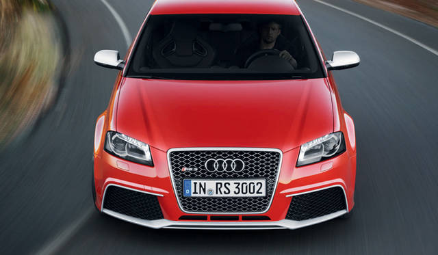 <strong>AUDI RS3｜アウディ RS3</strong>
