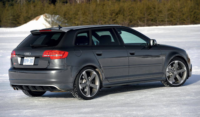 <strong>AUDI RS3｜アウディ RS3</strong>