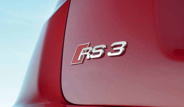 <strong>AUDI RS3｜アウディ RS3</strong>