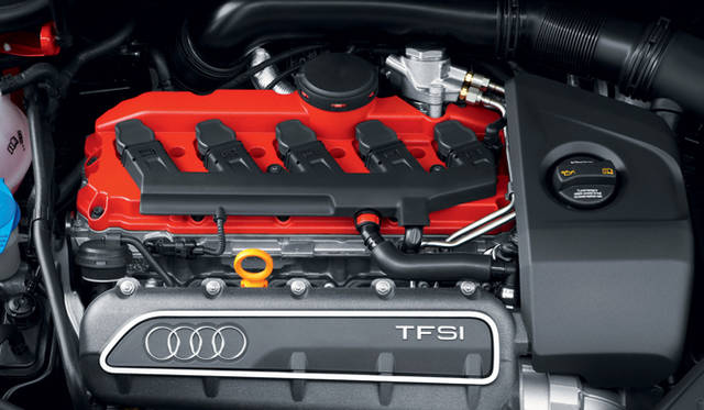 <strong>AUDI RS3｜アウディ RS3</strong>