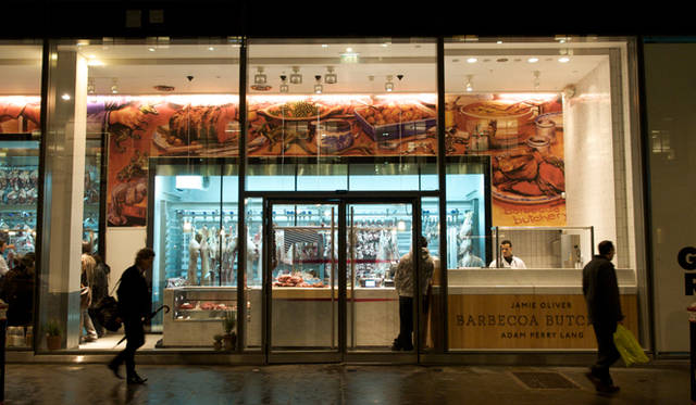 <strong>Rock My World !｜いま、旬な英国へ｜レストラン－バーべコア</strong>　20 New Change Passage, London EC4M9AG