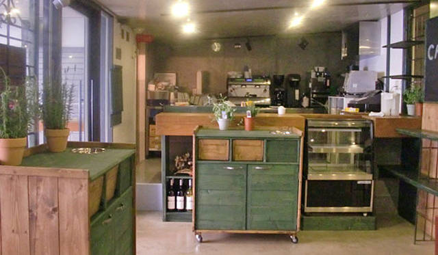 <strong>KINOHAUS｜キノハウス</strong>　1階 カフェ・テオ