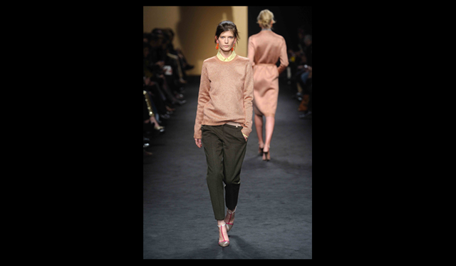 <strong>No21｜ヌメロ ヴェントゥーノ</strong> 2011年秋冬コレクション速報　