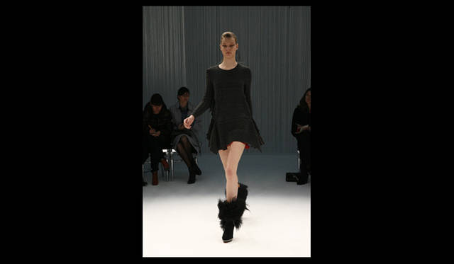 <strong>sacai｜サカイ</strong>  2011年秋冬コレクション速報　