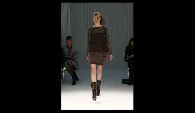 <strong>sacai｜サカイ</strong>  2011年秋冬コレクション速報　