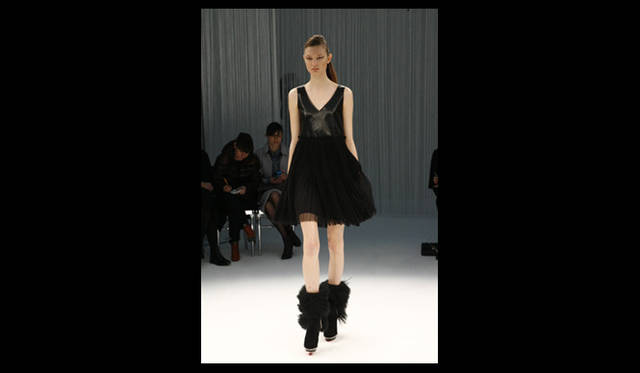 <strong>sacai｜サカイ</strong>  2011年秋冬コレクション速報　