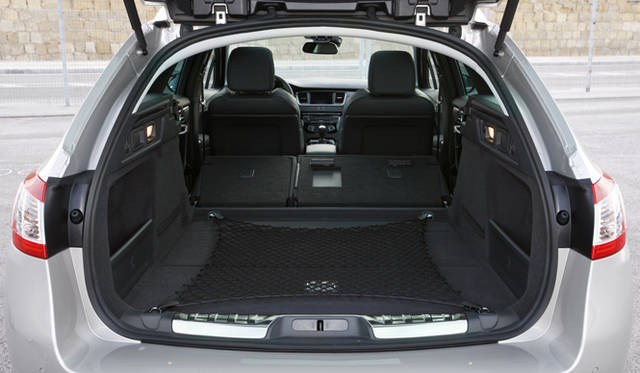 <strong>PEUGEOT 508｜プジョー 508</strong>　SW