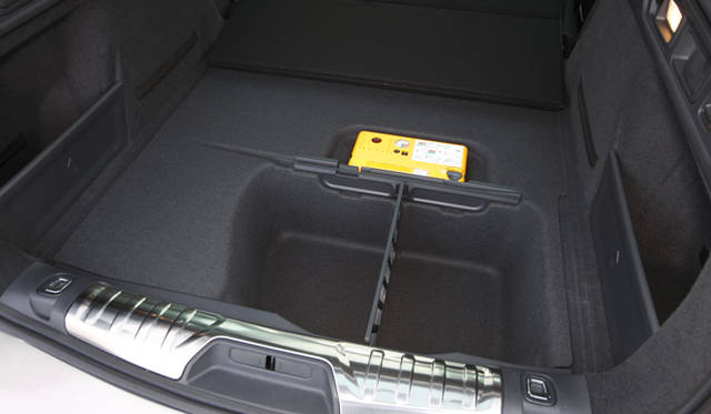 <strong>PEUGEOT 508｜プジョー 508</strong>　SW