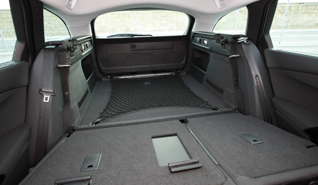 <strong>PEUGEOT 508｜プジョー 508</strong>　SW