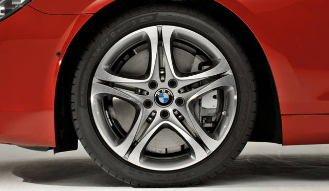 <strong>BMW 6-Series Coupe｜ビー・エム・ダブリュー 6シリーズ クーペ</strong>