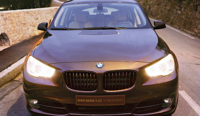 <strong>BMW5-Series Gran Turismo Trussardi｜BMW5シリーズ グランツーリスモ トラサルディ</strong>