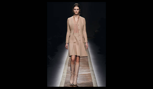 P02 <strong>VALENTINO|ヴァレンティノ</strong>  2011年秋冬コレクション速報