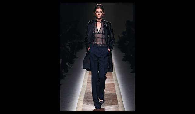 P06 <strong>VALENTINO|ヴァレンティノ</strong>  2011年秋冬コレクション速報